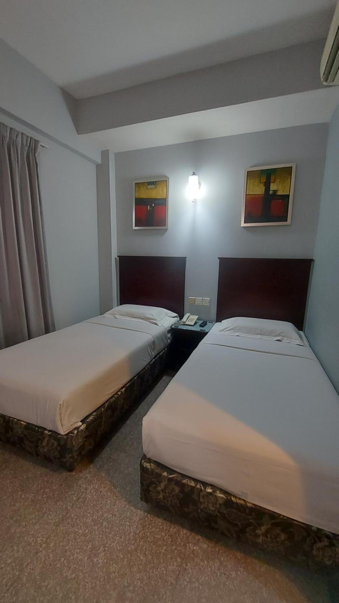 Hotel Sri Puchong Sdn Bhd Екстериор снимка